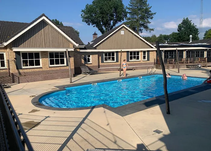 Vakantiewoning - 4 Pers Op De Ijsvogel 木屋 *